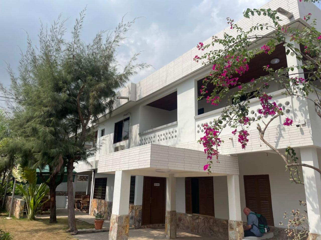 Omanye Lodge Άκρα Εξωτερικό φωτογραφία