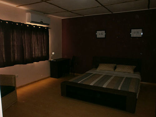 Omanye Lodge Άκρα Εξωτερικό φωτογραφία